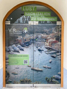 Türbeklebung mit einem Bild von Portofino, Italien